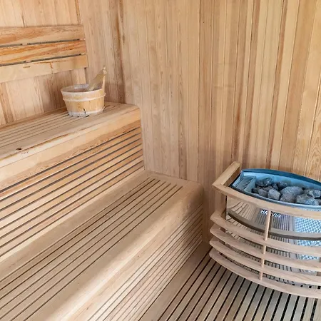 Paco Familienferien Mit Sauna Und Kamin *
